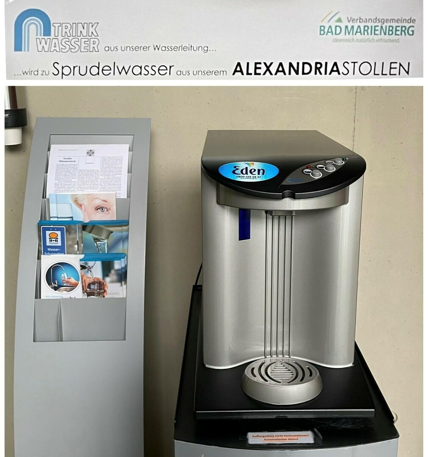 Wasserspender im Verwaltungsgebäude der Verbangsgemeinde Bad Marienberg