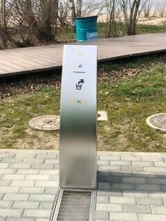 Edelstahl Trinkwasserbrunnen am Nordstrand Cospudener See in Leipzig