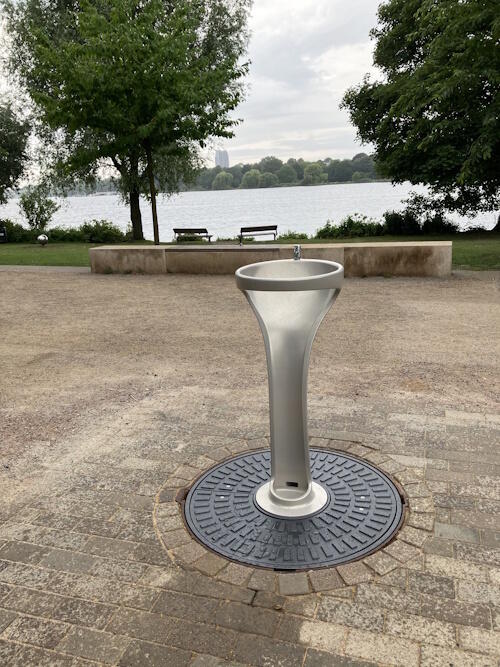 Trinkbrunnen am Alsterspazierweg in Höhe Feenteich) in Hamburg