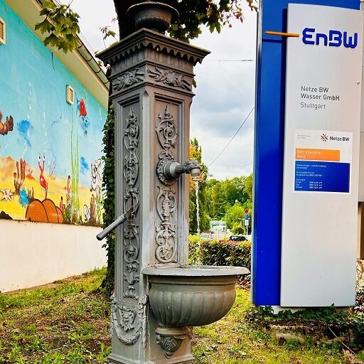 "Stuttgarter Brunnen" mit Trinkwasser