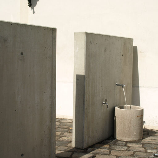 Foto des Brunnens "Trinkbrunnen im archäologischen Garten"