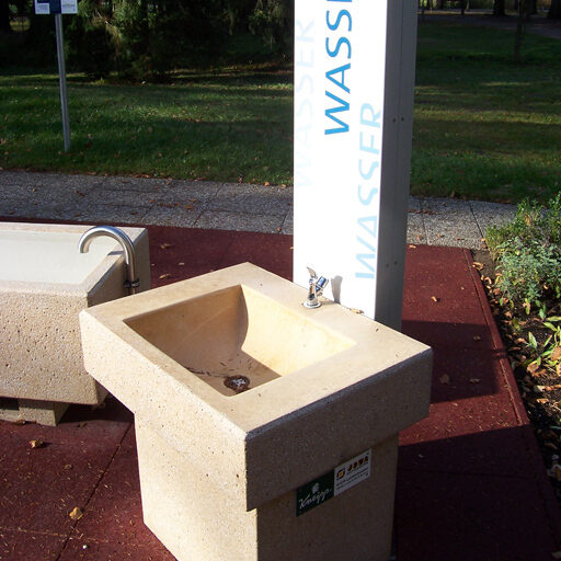 Foto des Brunnens "Trinkwasserbrunnen im Kurpark"
