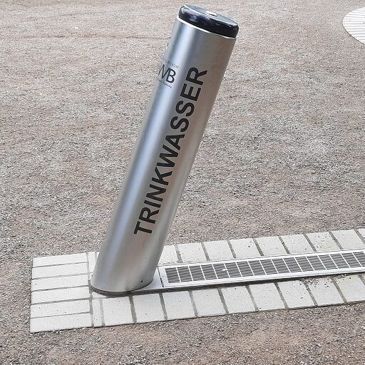 Trinkbrunnen auf dem Geländer der Wasserversorgung Beckum GmbH
