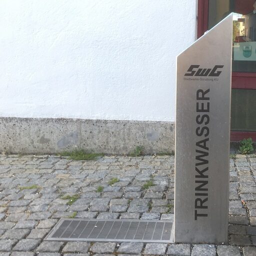 Trinkbrunnen Wätteplatz aus Edelstahl.