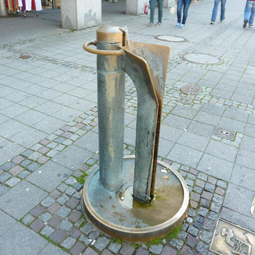 Foto des Brunnens "Augustinerplatz"