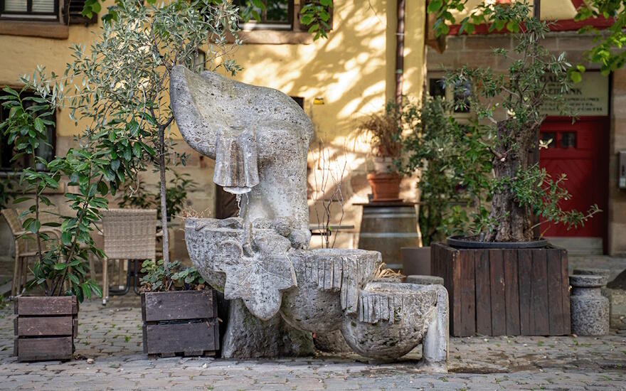 Trinkwasserbrunnen am Waagplatz in Fürth.