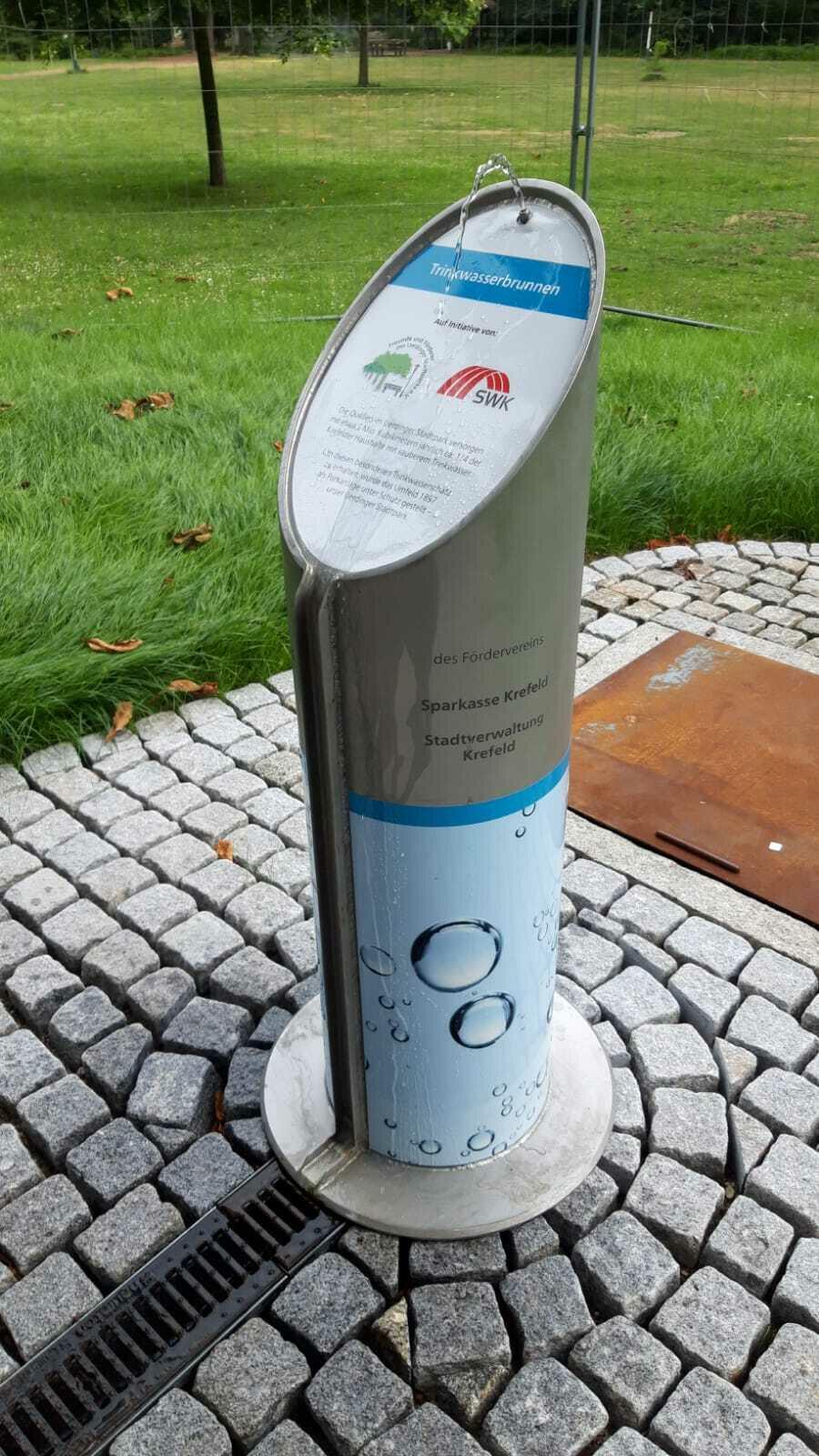 Trinkwasserbrunnen im Uerdinger Stadtpark in Krefeld